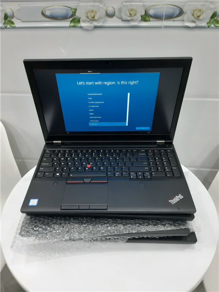 Lenovo Lenovo ThinkPad P50 Mobile Workstation Laptop Windows 10 Pro  Intel i7-6700HQ, 32GB RAM, 500GB HDD, 15.6
